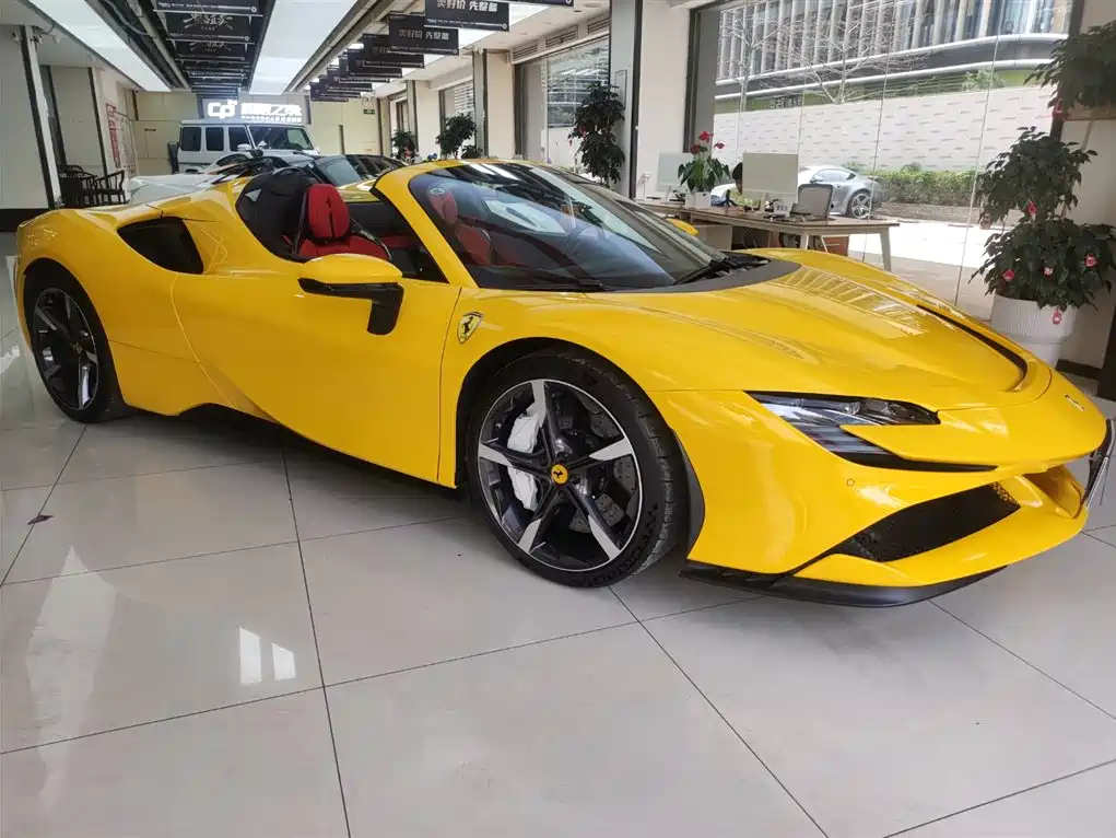 SF90 3.9 T V8 Spider