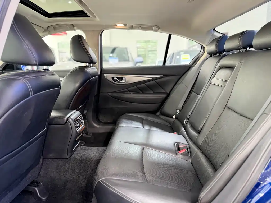 Infiniti Q50 L 2.0 T Progressive