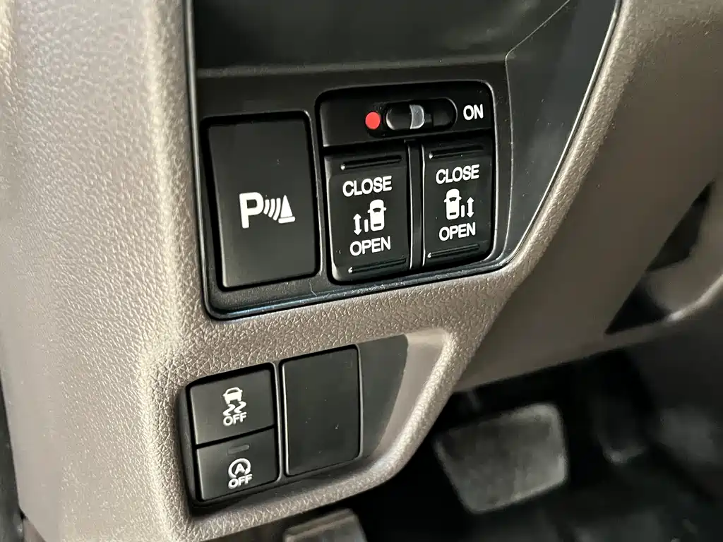 Odyssey Facelift 2.4 L Smart Enjoyment