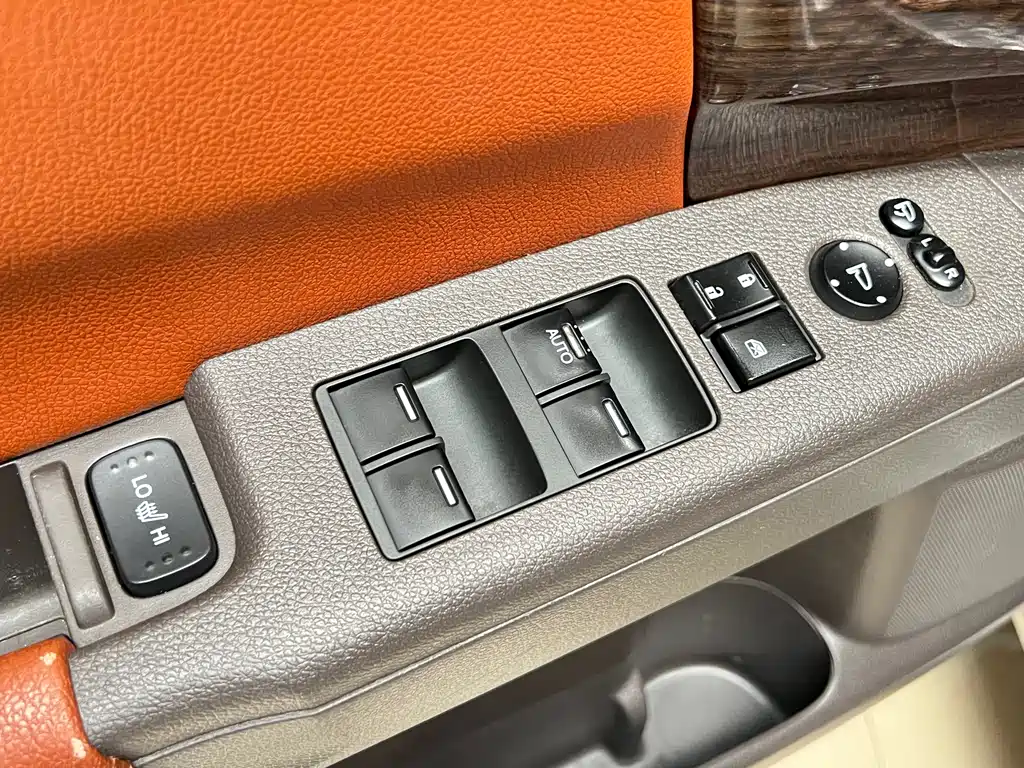 Odyssey Facelift 2.4 L Smart Enjoyment