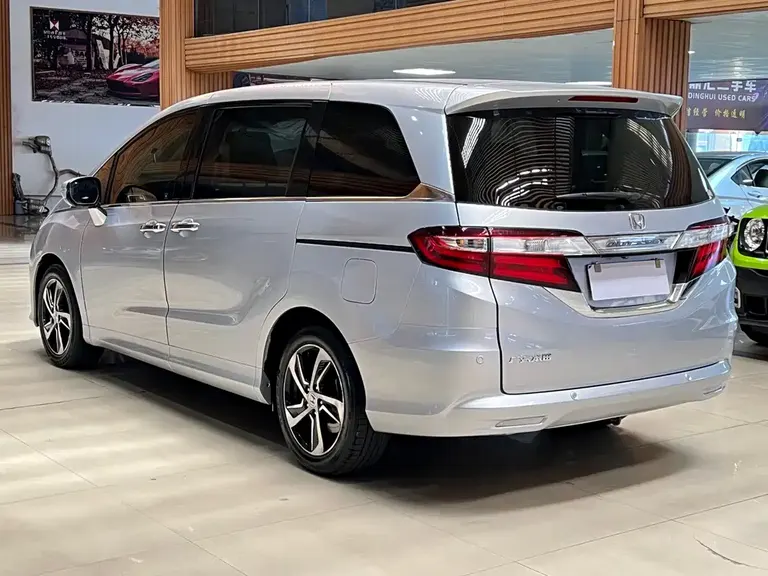 Honda Odyssey Facelift 2.4 L Smart Enjoyment