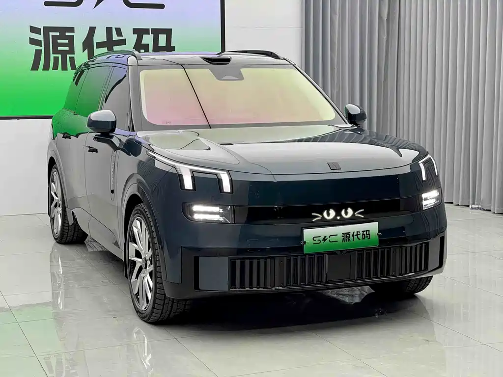 Lynk & Co 900 2.0 T Ultra