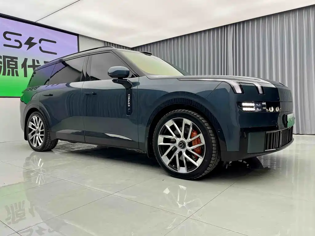 Lynk & Co 900 2.0 T Ultra
