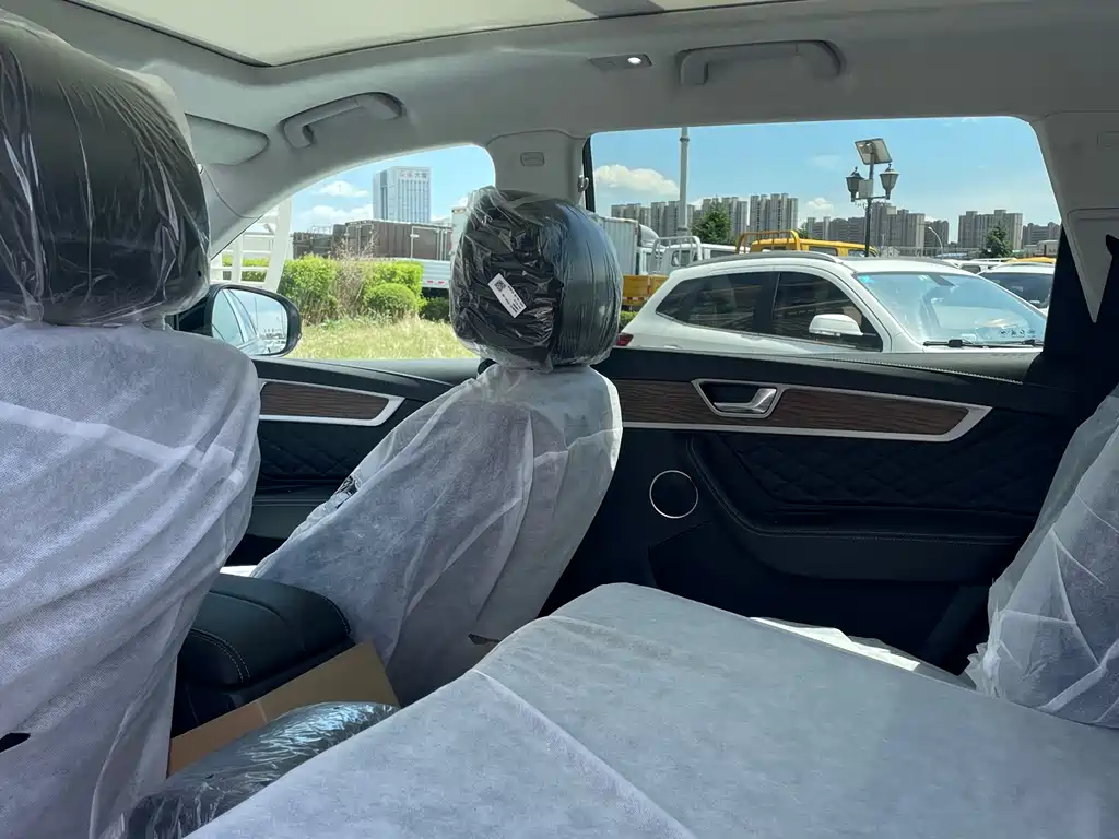 Hongqi HS7 3.0 T Auto 4 WD Connected Flagship 5-seat