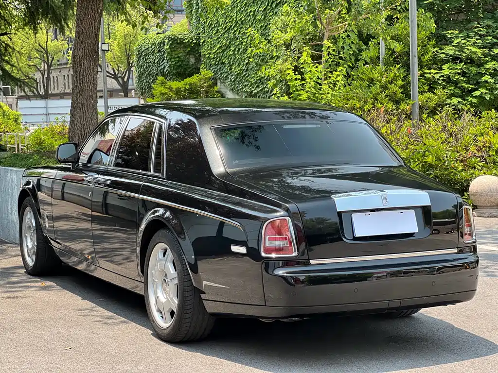 Phantom 6.7 L Standard