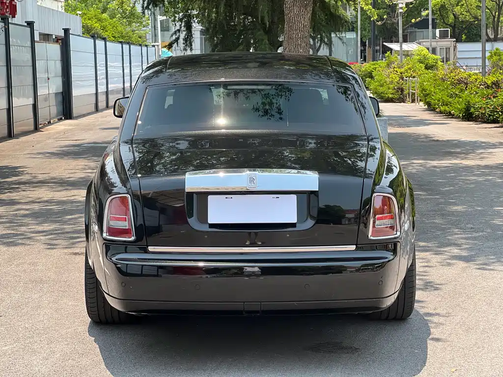 Phantom 6.7 L Standard