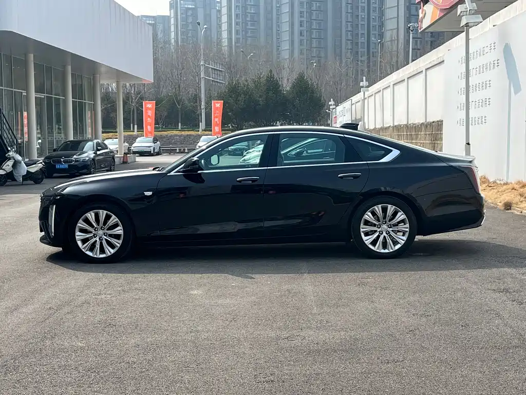 Cadillac CT6 28 T Platinum