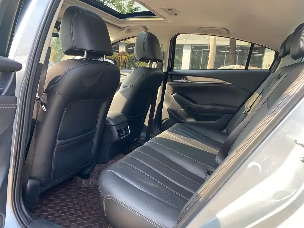 Atenza 2.5 L Blue Sky Sport