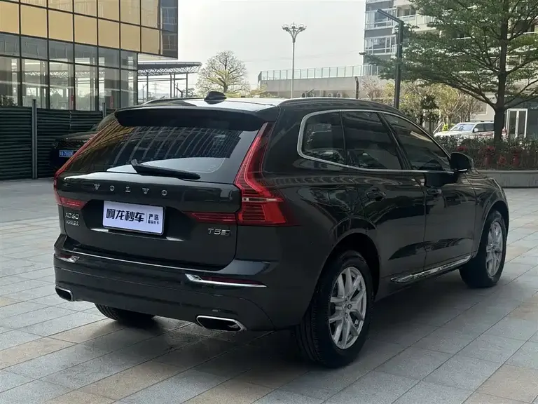 Volvo XC60 T5 4 WD Smart Ease Luxury