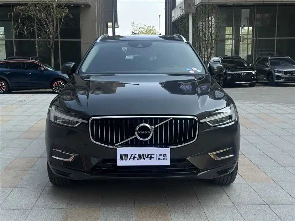 Volvo XC60 T5 4 WD Smart Ease Luxury