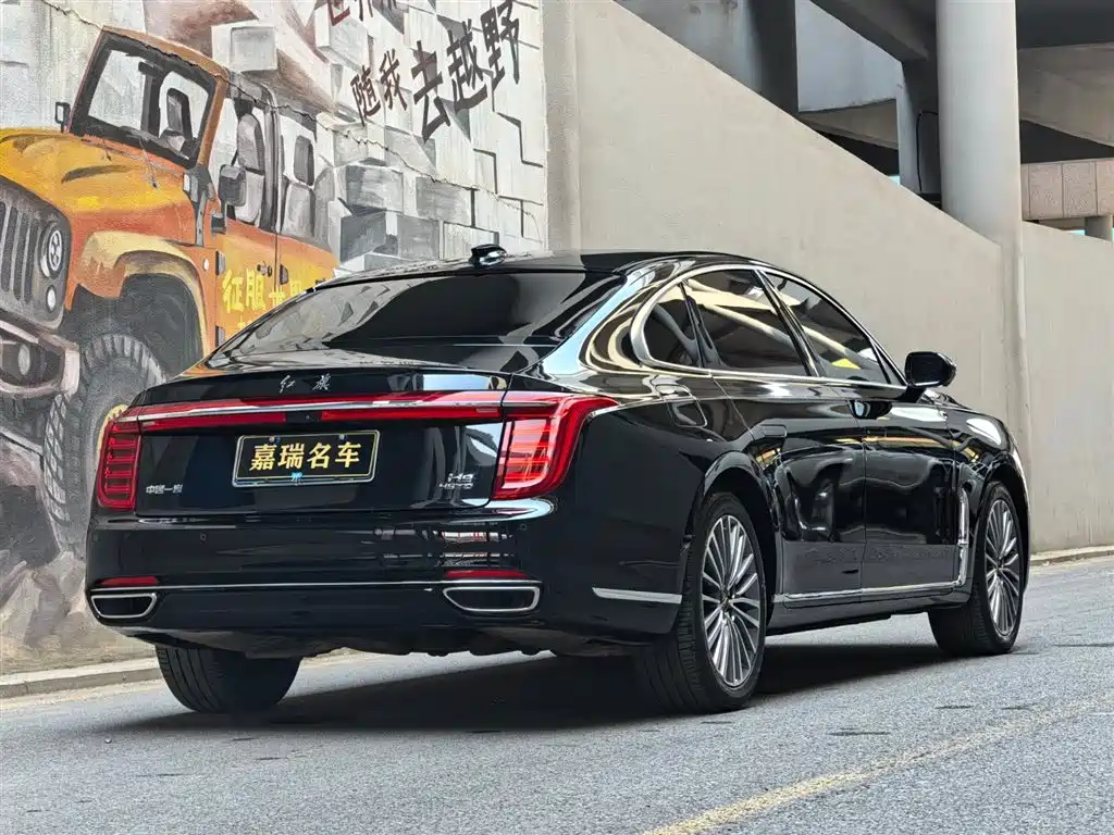 Hongqi H9 2.0 T Connected Flagship Enjoyment