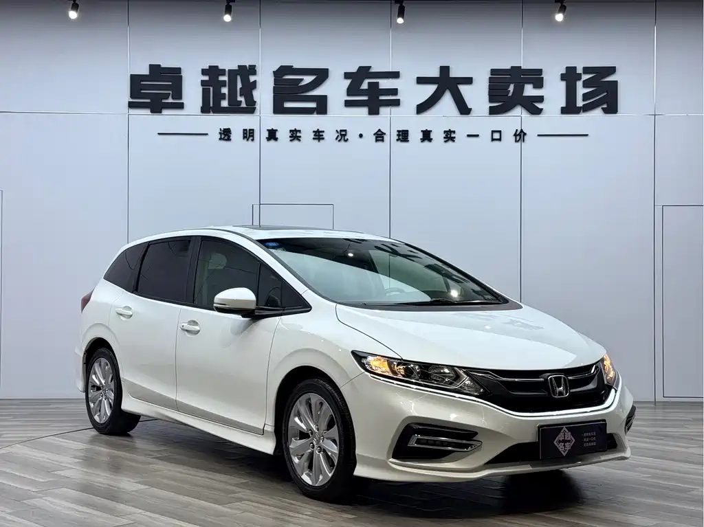 Jade 1.8 L Auto Comfort 5-seat