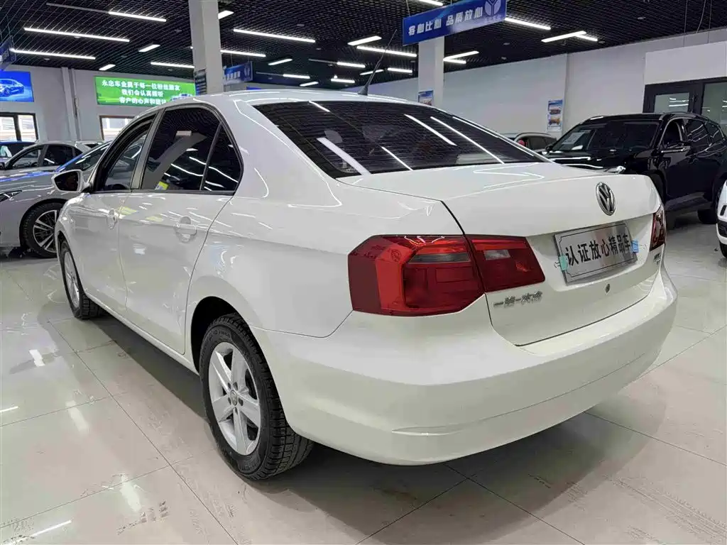 Jetta 1.6 L Manual Fashion