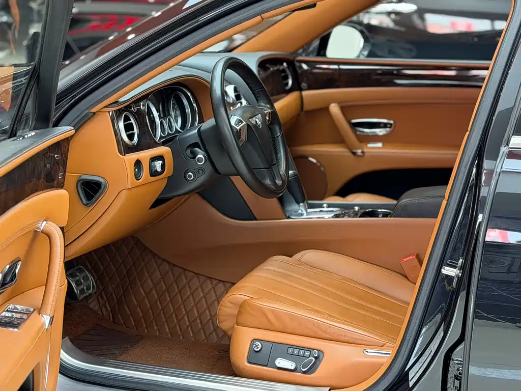 Flying Spur 4.0 T V8 Standard