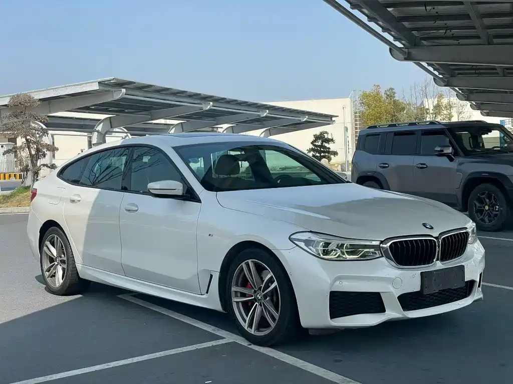 BMW 6 Series GT 630 i M Sport Package