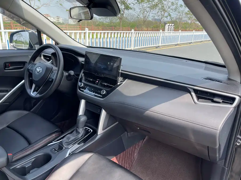 Frontlander 2.0 L Smart e-Hybrid Dual Engine Leading