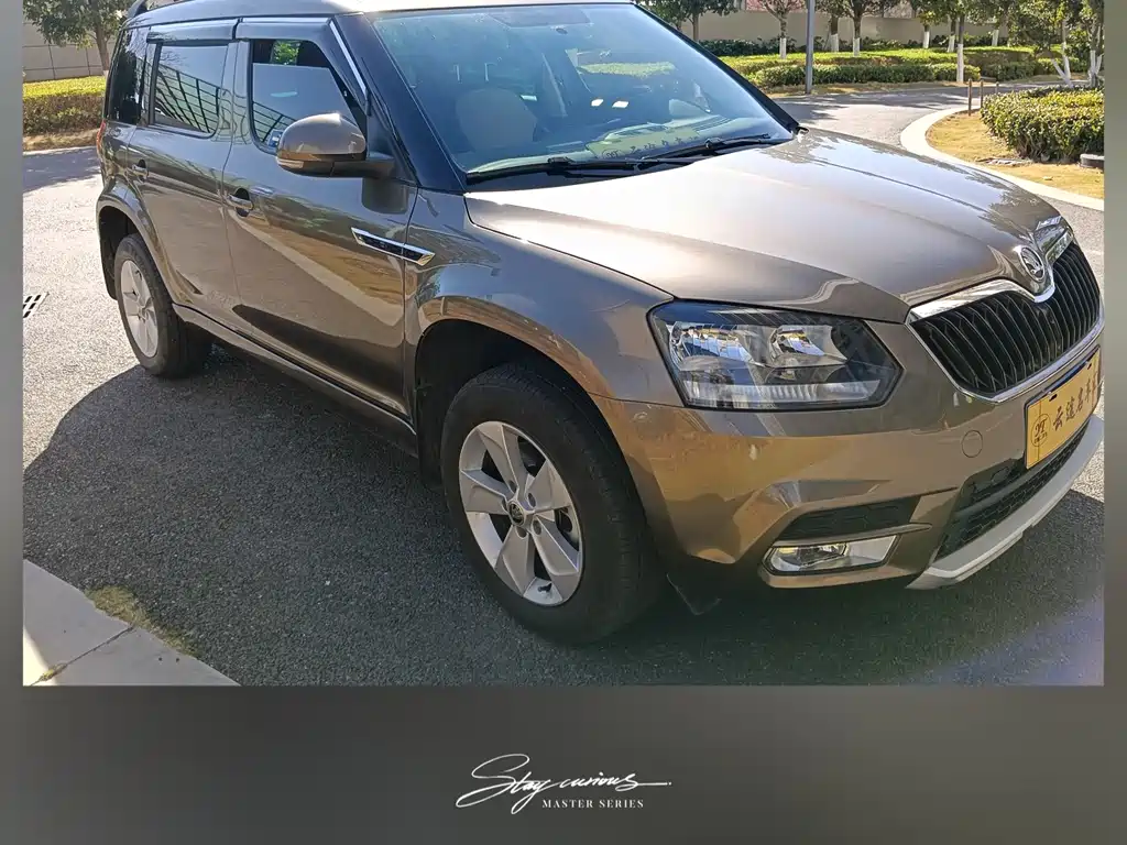 Yeti TSI280 DSG Forward