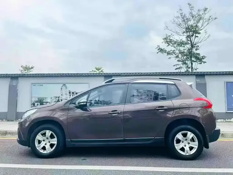 Peugeot 2008 2014 1.6 L Auto Trendy