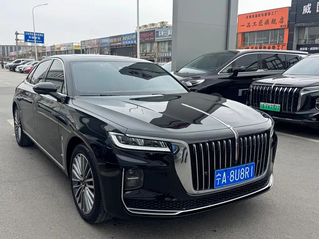 Hongqi H9 2.0 T Connected Flagship Enjoyment