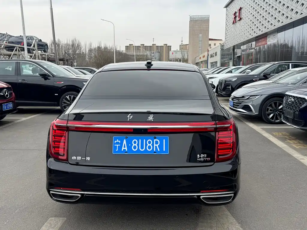 Hongqi H9 2.0 T Connected Flagship Enjoyment