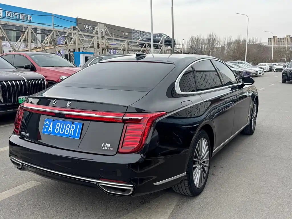Hongqi H9 2.0 T Connected Flagship Enjoyment