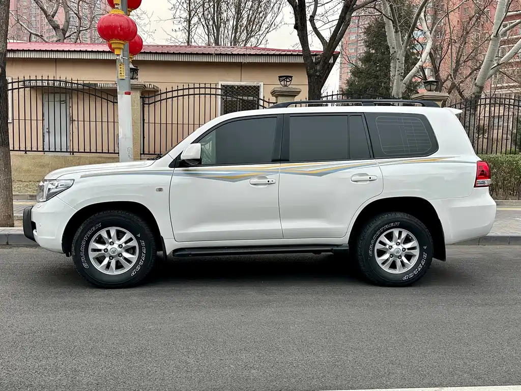 Land Cruiser 4.7 L Auto VX-R