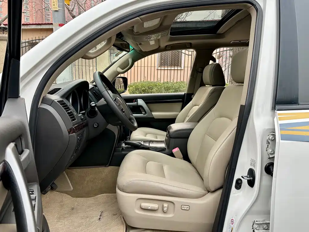 Land Cruiser 4.7 L Auto VX-R