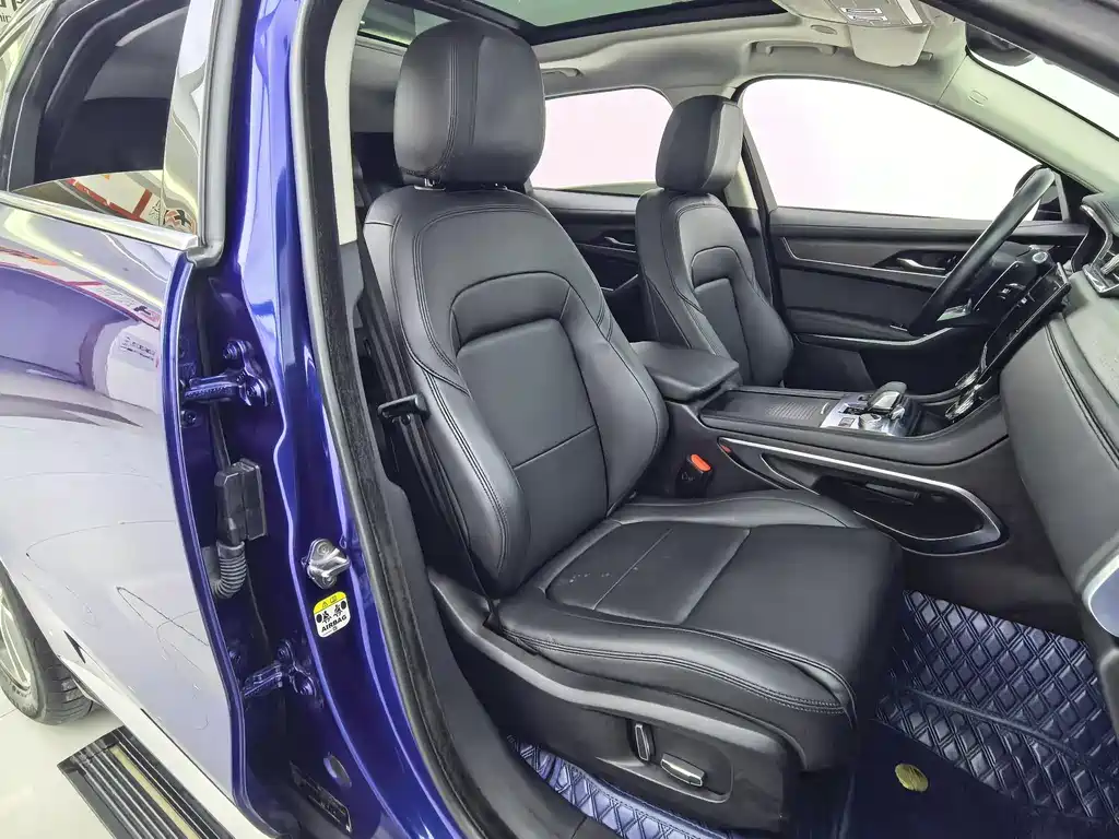 Jaguar F-PACE 250 PS