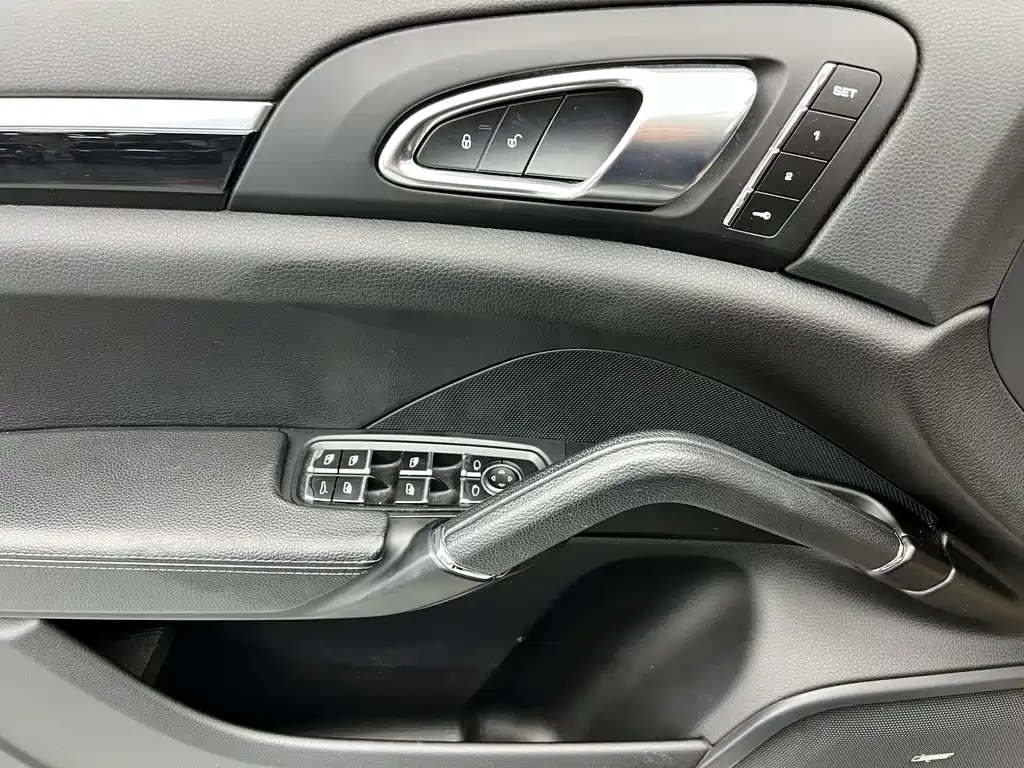Cayenne Cayenne Platinum Edition 3.0 T