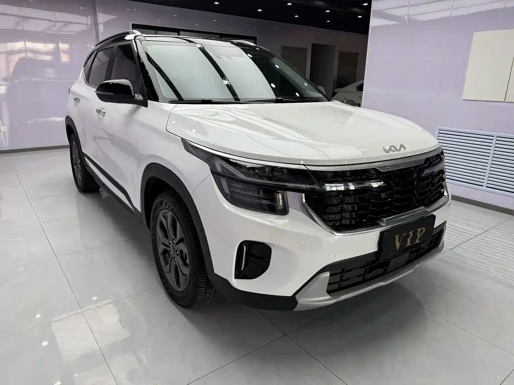 Seltos 1.5 L CVT Luxury