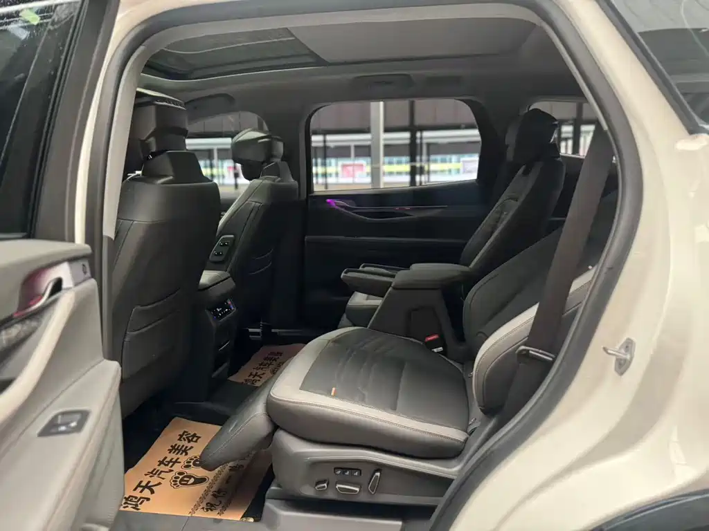 Edge Edge L 2.0 T EcoBoost 4 WD 7-seat Supreme