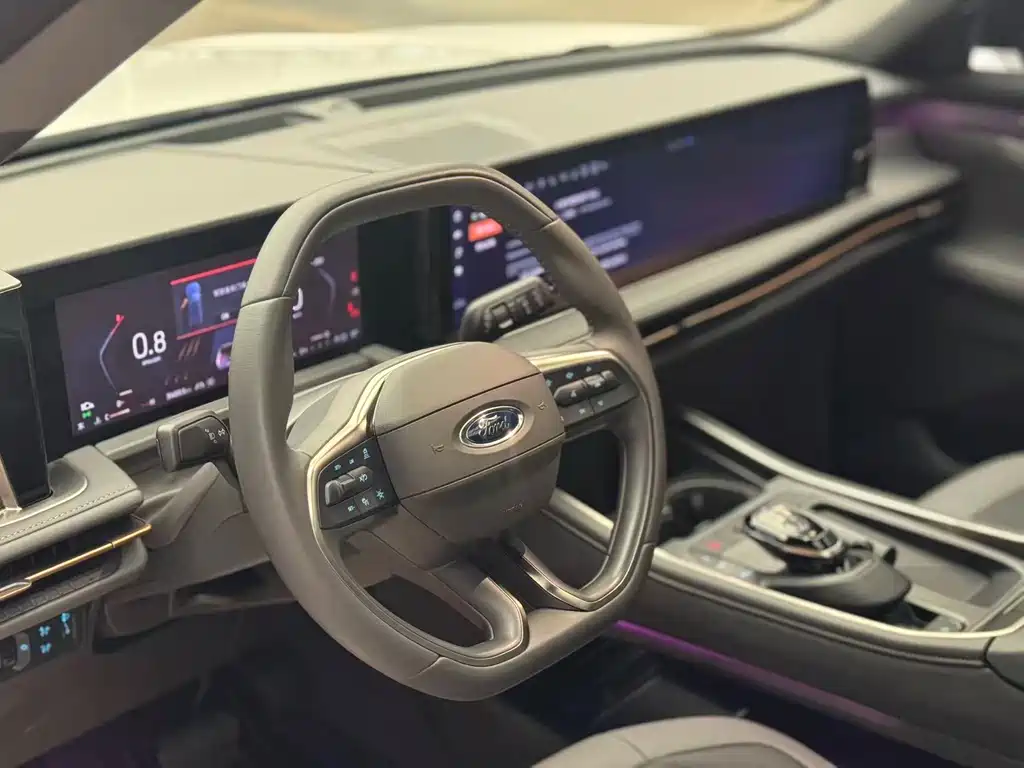 Edge Edge L 2.0 T EcoBoost 4 WD 7-seat Supreme