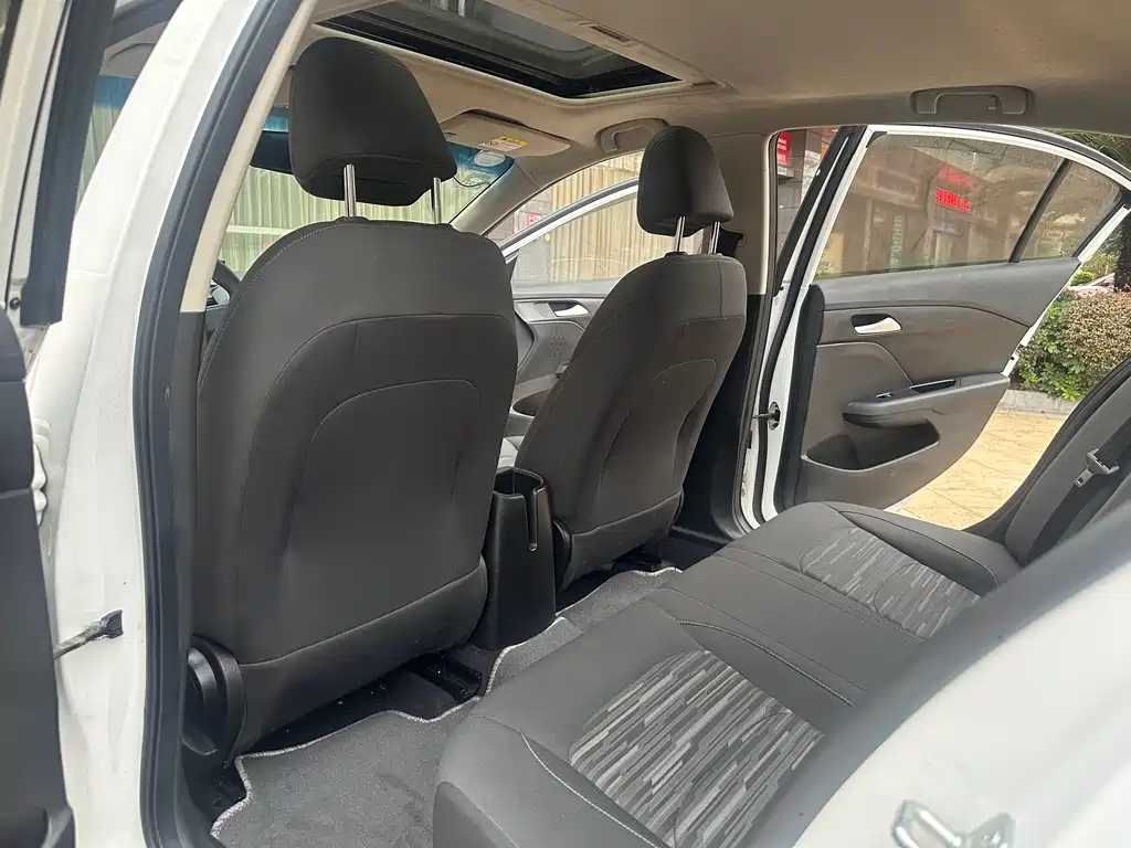 Cavalier 320 Auto Delight Sunroof