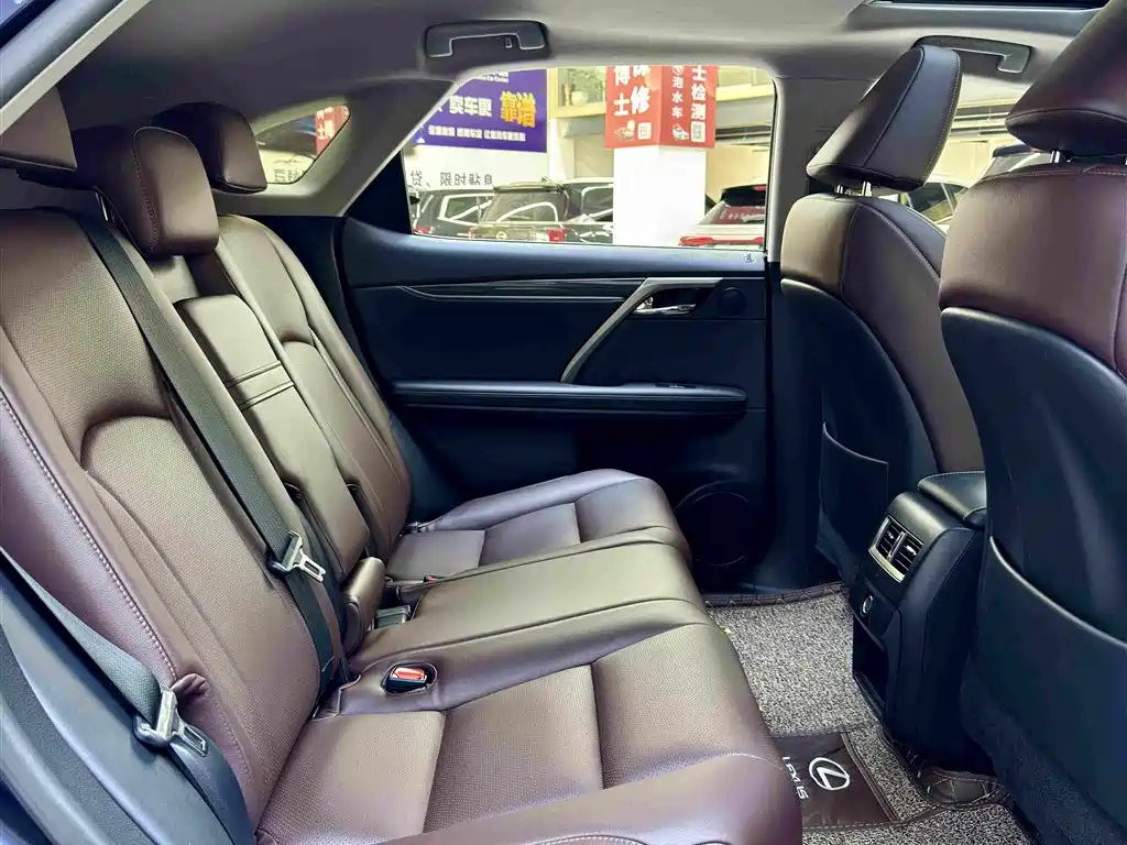 Lexus RX 300 2 WD Elite CN-V