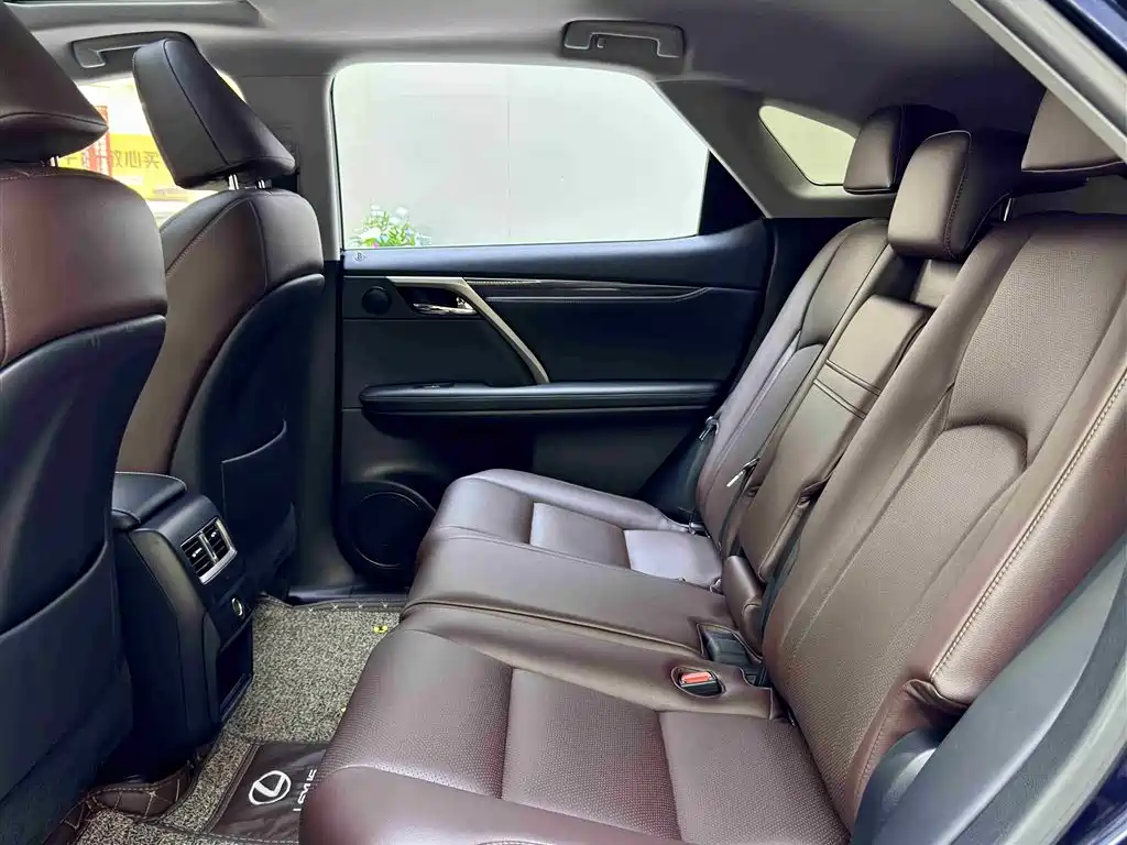 Lexus RX 300 2 WD Elite CN-V