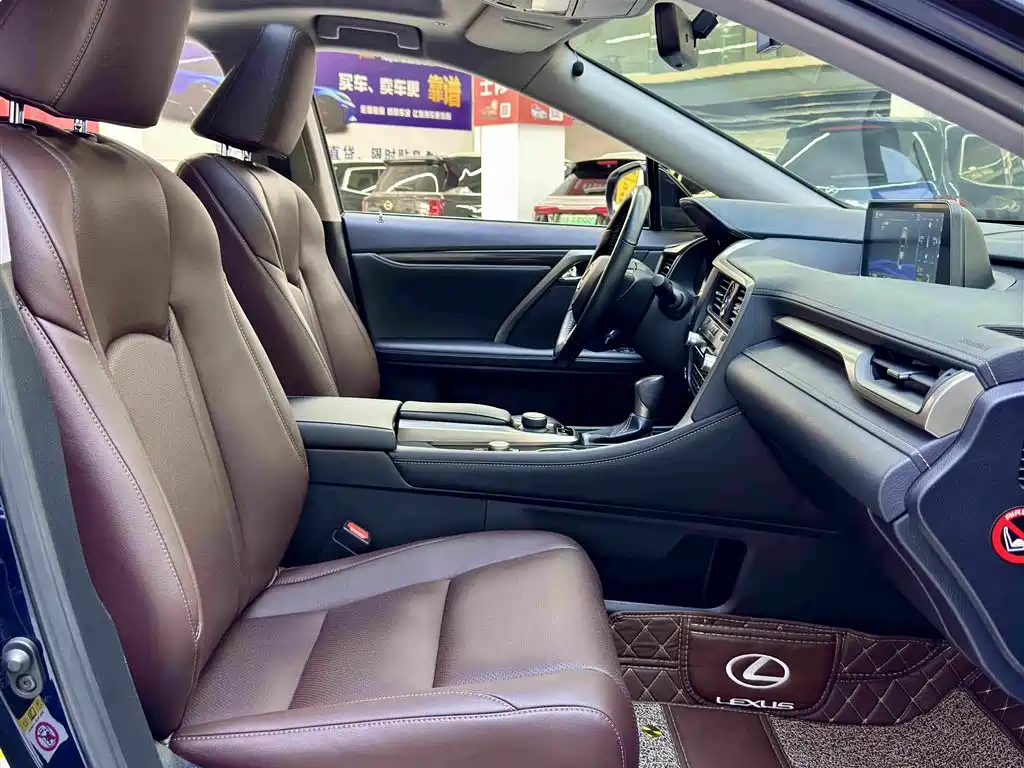 Lexus RX 300 2 WD Elite CN-V