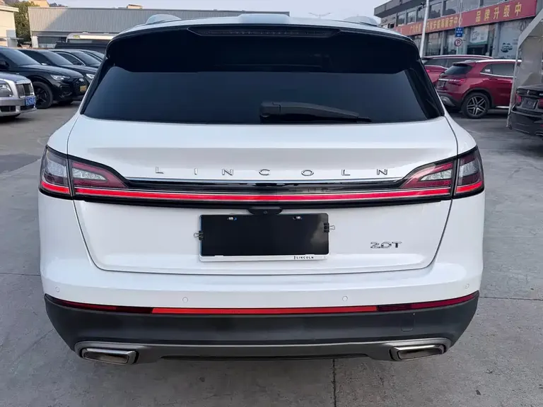 Lincoln Nautilus (Import) 2.0 T 2 WD Premium CN-V