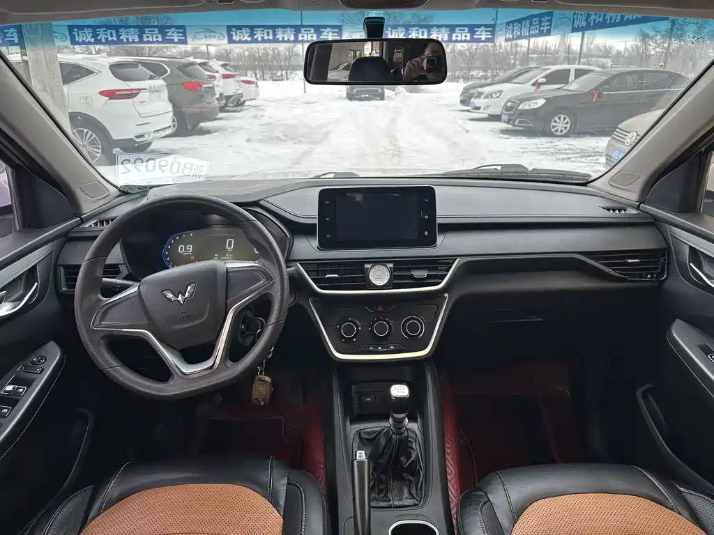 Wuling Hongguang S3 1.5 L Manual Comfort CN-V