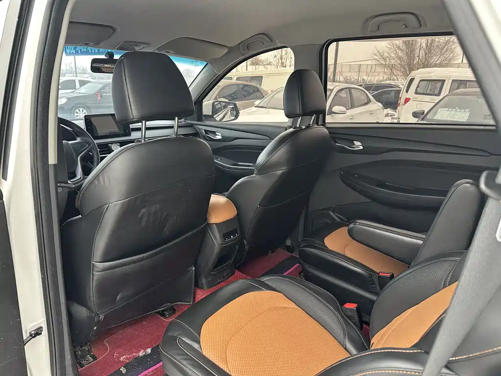 Wuling Hongguang S3 1.5 L Manual Comfort CN-V