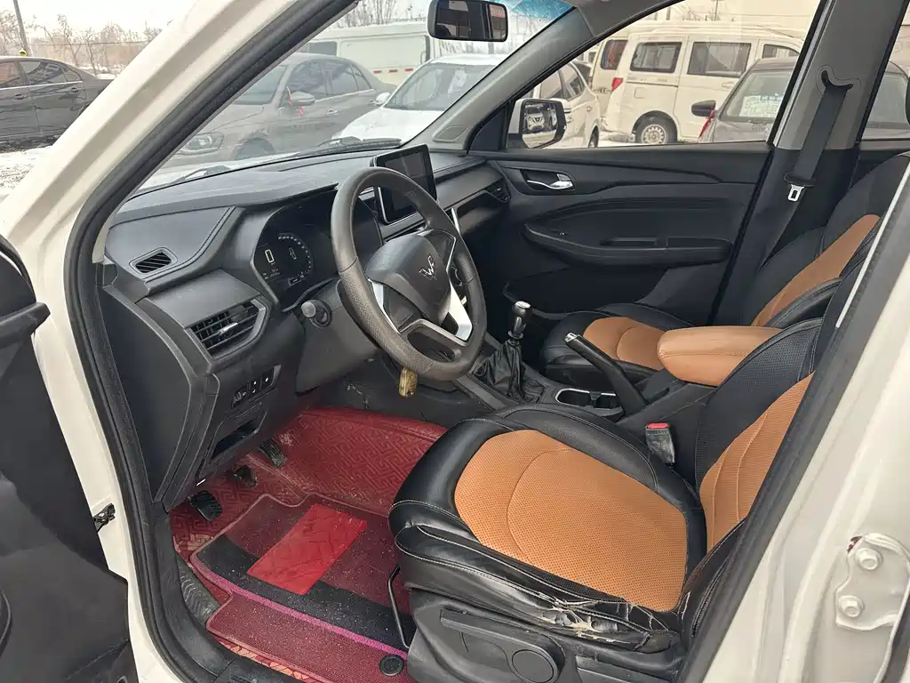 Wuling Hongguang S3 1.5 L Manual Comfort CN-V