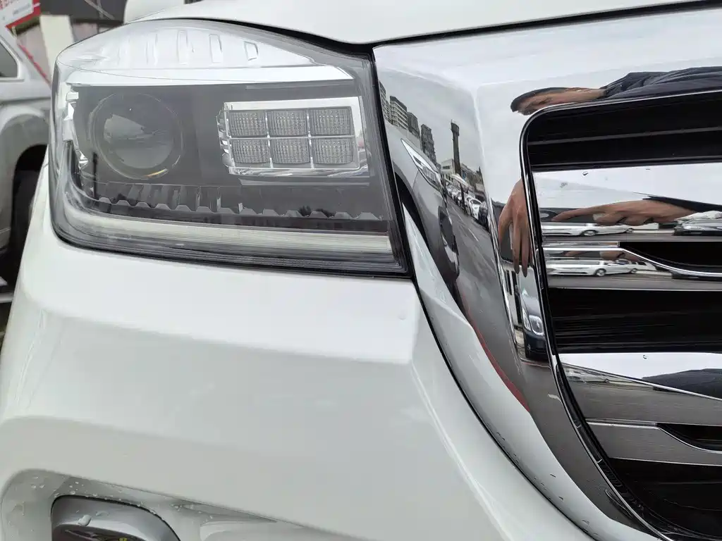 Haval H9 2.0 T Gasoline 4 WD Luxury 7-seat