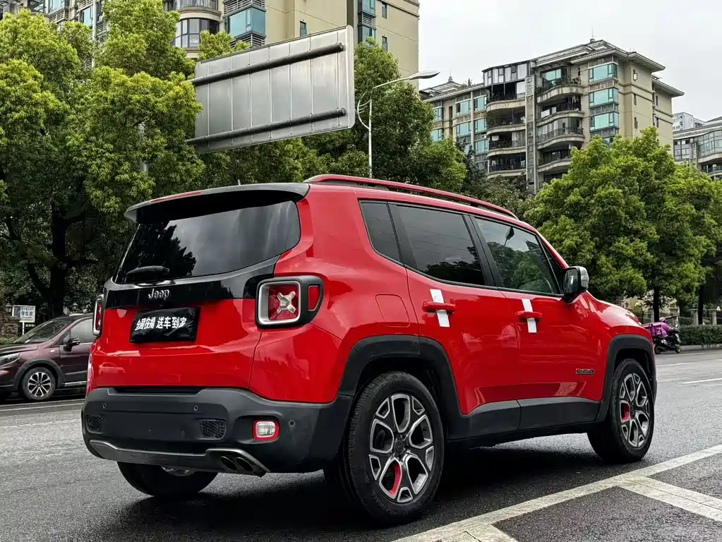 Renegade 1.4 T Auto Intelligent