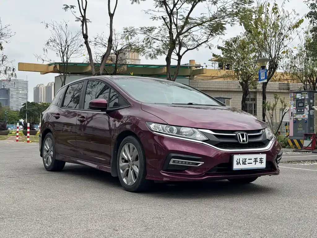 Jade 1.8 L Auto Comfort 5-seat