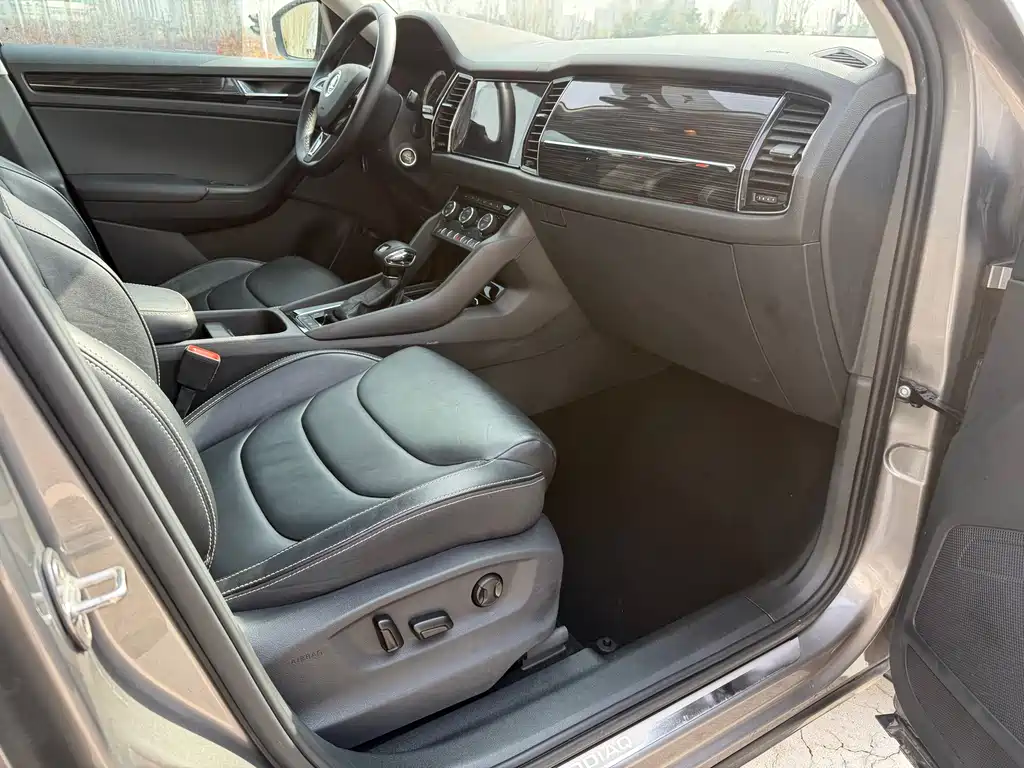 Kodiaq TSI330 7-seat 2 WD Luxury Enjoyment
