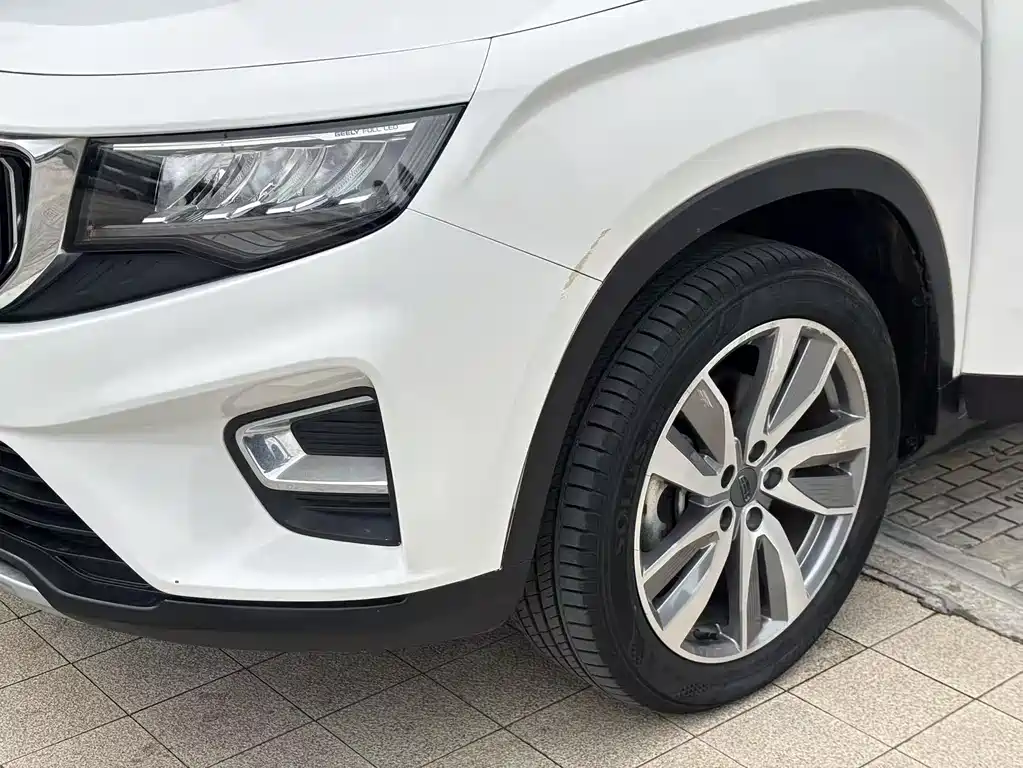 Haoyue 1.8 TD DCT Luxury 7-seat