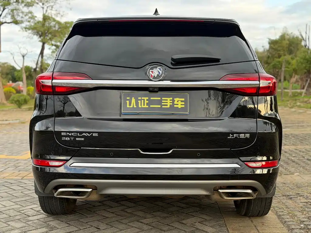Enclave 28 T 4 WD Flagship