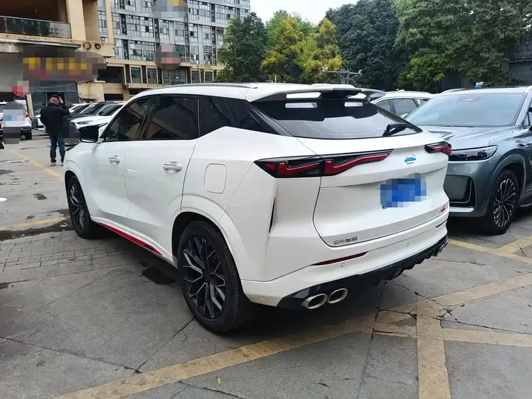 Changan Oshan Z6 Blue Whale 1.5 T DCT Smart Supreme