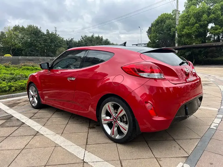 Hyundai Veloster Veloster飞思 2011款 1.6 L 自动旗舰版