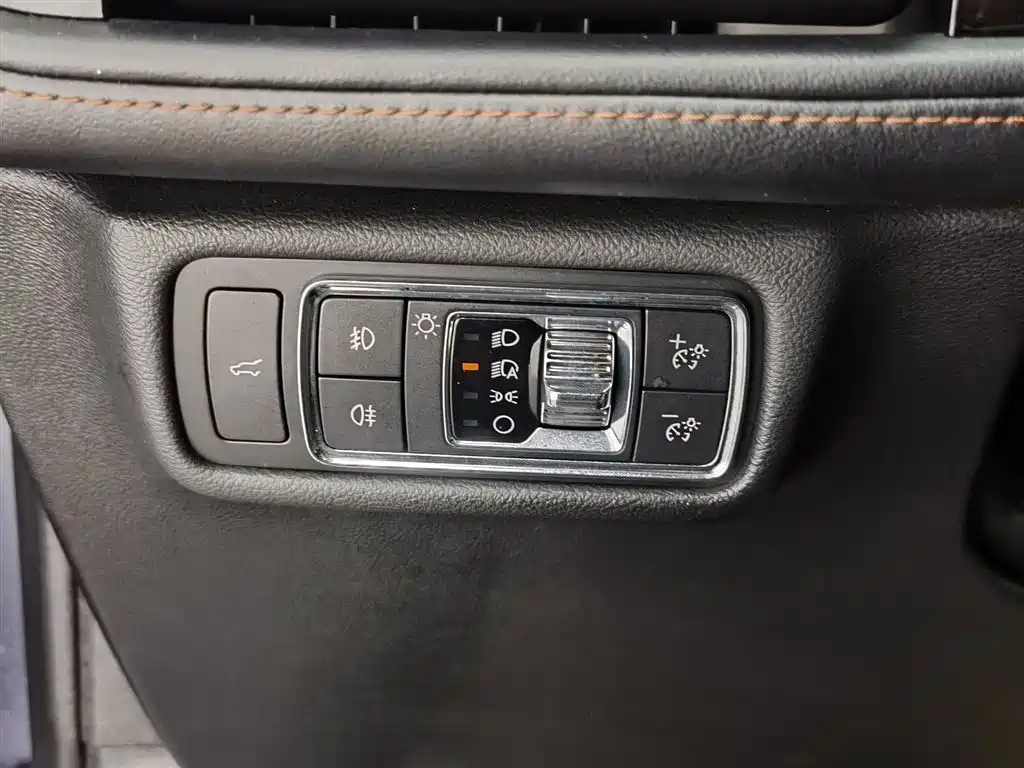 Aviator 3.0 T V6 4 WD Premium