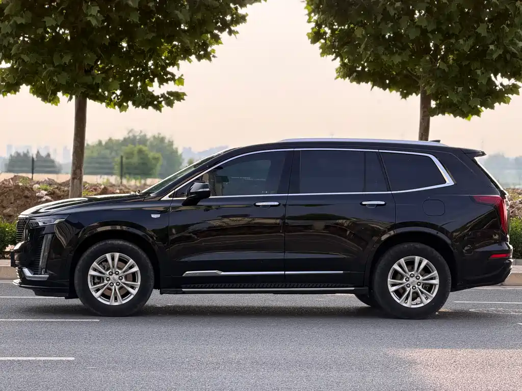 Cadillac XT6 2.0 T 6-seat 4 WD Style